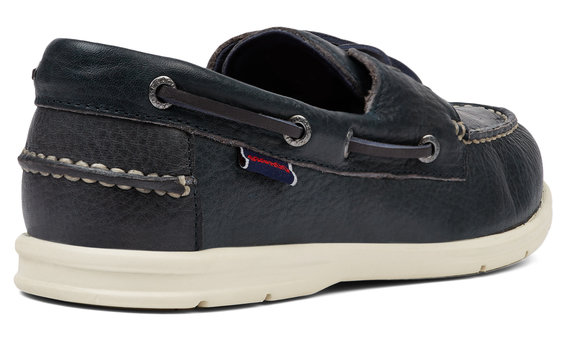 Buy the Naples Leather Boat Shoe online at Sebago